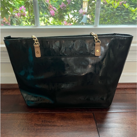 Michael Kors Signature Black Bag - Picture 2 of 3